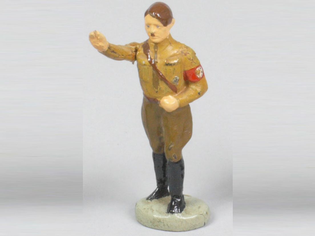 Hitler als speelgoedpoppetje