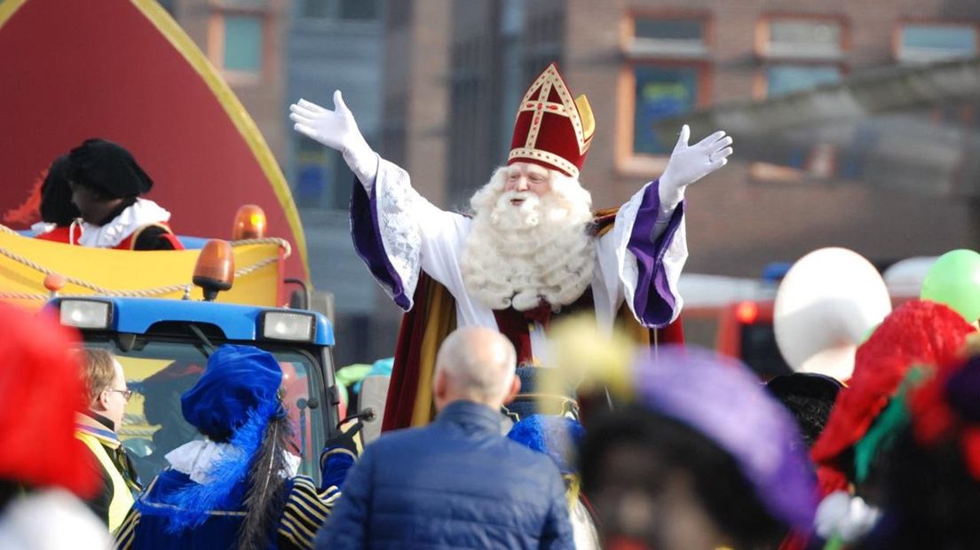Intocht Sinterklaas in Hengelo 2016