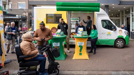 'Waar zijn de schuilkelders?', alle vragen zijn welkom bij bus van gemeente Nieuws