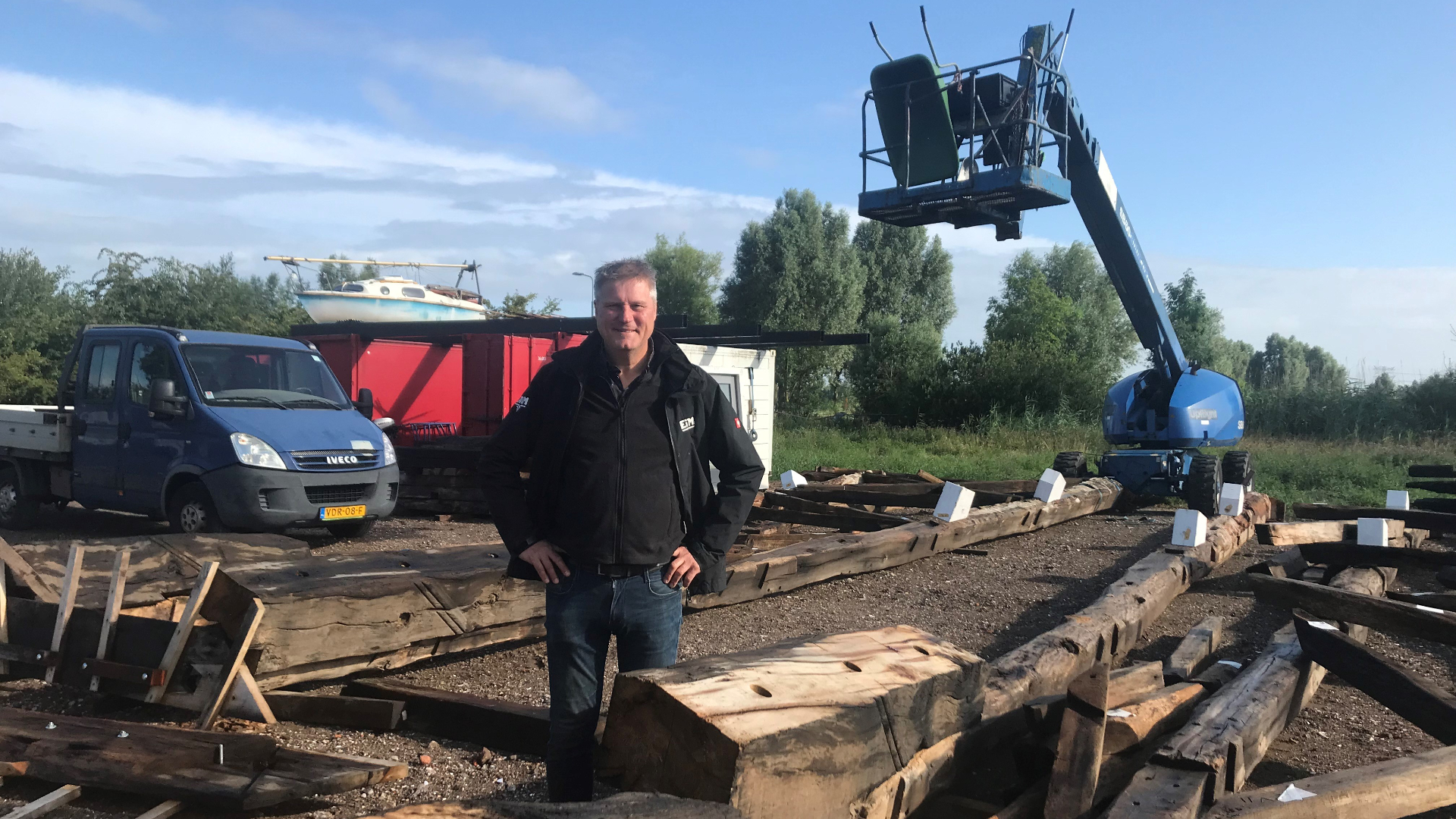 Paul vervoert vannacht zijn molenkap van 6 meter breed over de A2: 'Een doldwaas plan'