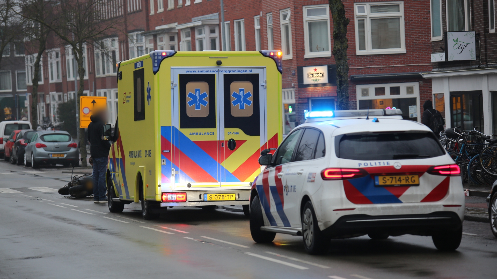 112-nieuws: Scooterrijder gewond na botsing in Stad • Spoorproblemen tussen Zwolle en Meppel voorbij