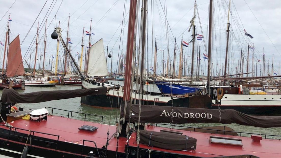 Avondrood uit Zwartsluis een van de deelnemende schepen