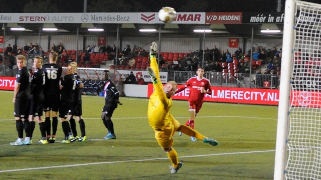Almere scoort tegen FC Emmen (eerder dit seizoen werd het 4-0 in Flevoland)