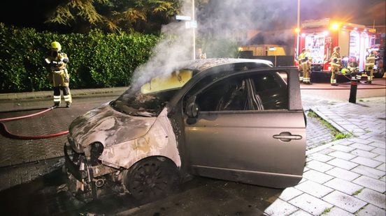 Autobrand in Betuwe • ravage na botsing. Autobrand in Betuwe • ravage na botsing.