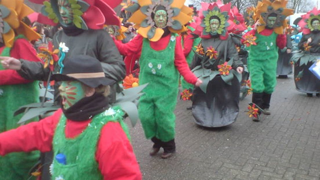 Albergen 1e met carnavalsoptocht