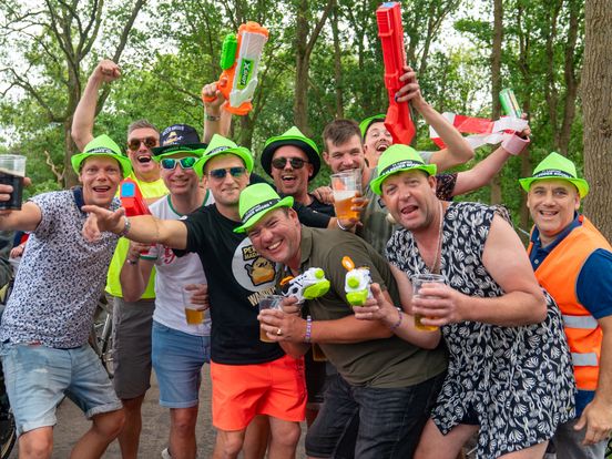 TT-gangers in Witten nat spuiten mag niet meer: 'Ik schoot in de lach toen ik het hoorde'