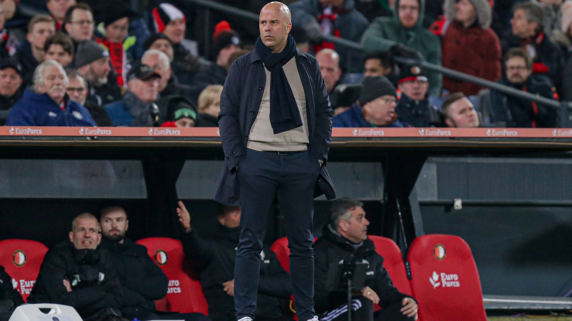 Slot over drie twijfelgevallen richting Klassieker: 'Trauner, Pedersen en Malacia trainen zaterdag mee'