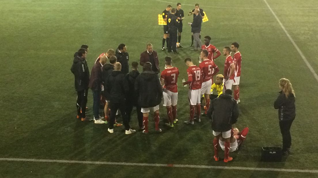 DOVO bereidt zich voor op de penaltyserie.