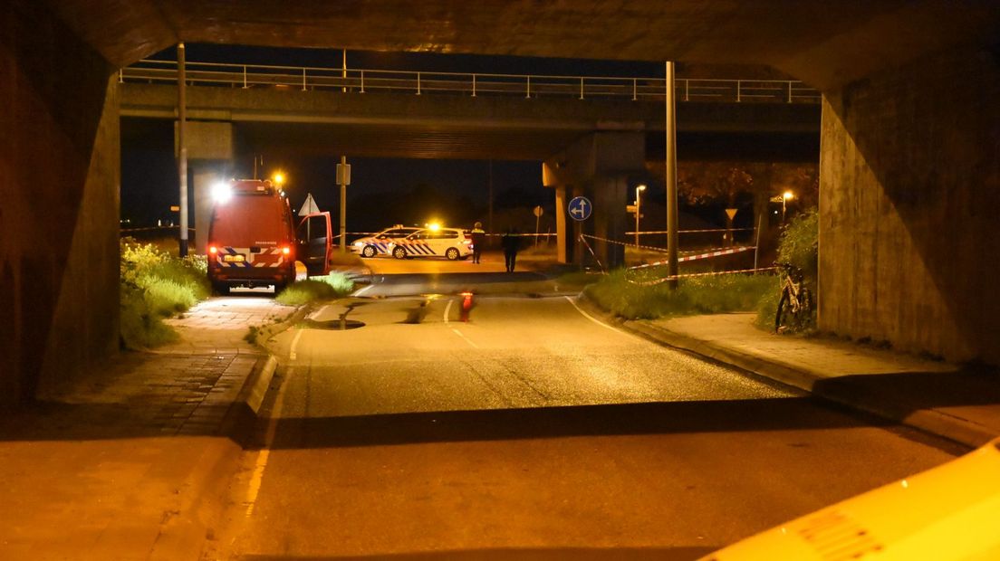 Politie bij autobranden in Waarder.