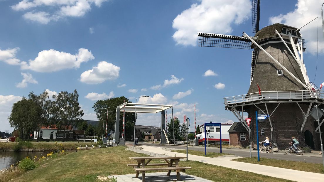 De stichting heeft alleen molen Nooitgedacht in haar bezit (Rechten: RTV Drenthe)