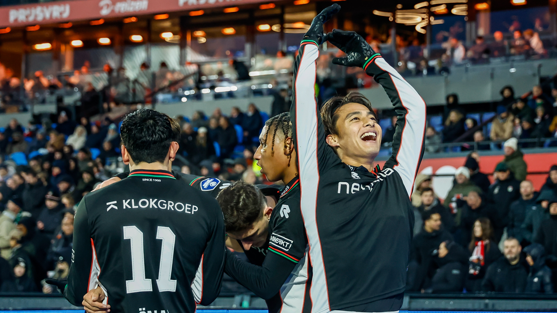 Man van de wedstrijd Kento Shiogai viert zijn doelpunt tijdens Feyenoord-NEC