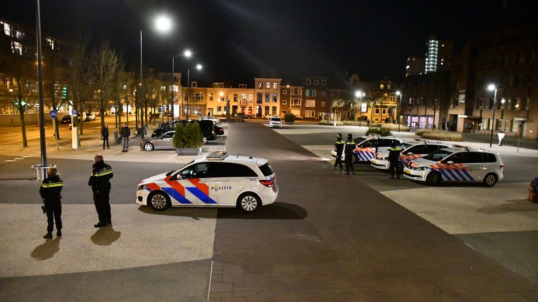 Politie op de been in Vlissingen na rel-oproep sociale media, één arrestatie na avondklok