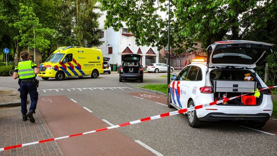 Aangereden kat slaat op vlucht • traumahelikopter bij ongeval. Aangereden kat slaat op vlucht • traumahelikopter bij ongeval.