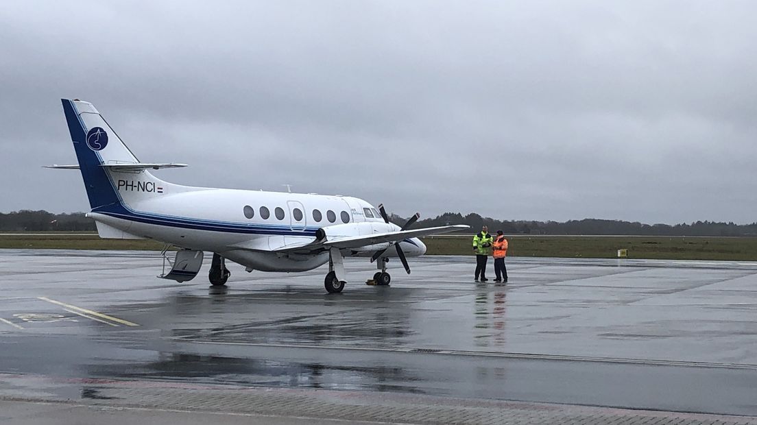 Het eerste toestel van AIS Airlines is geland op Eelde