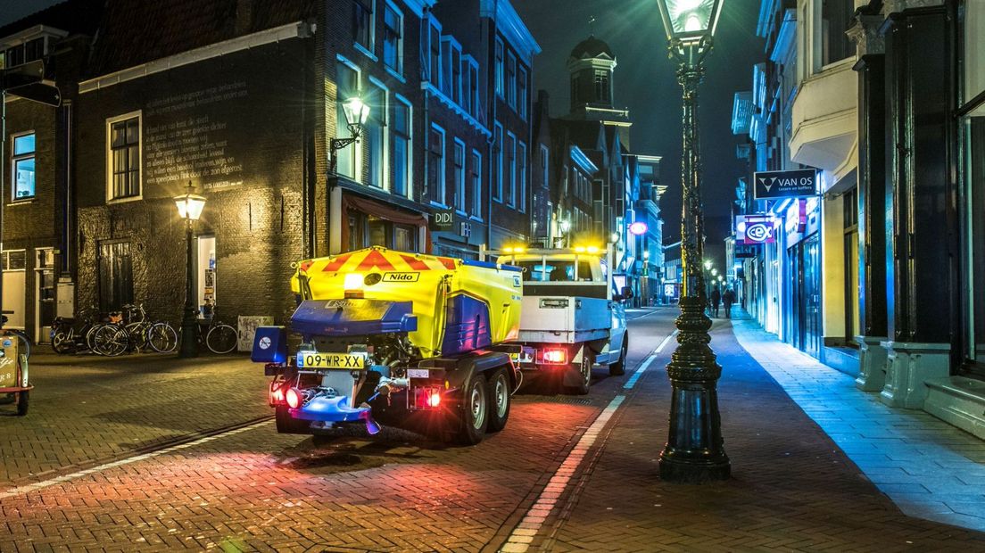 Strooiwagens in Leiden.
