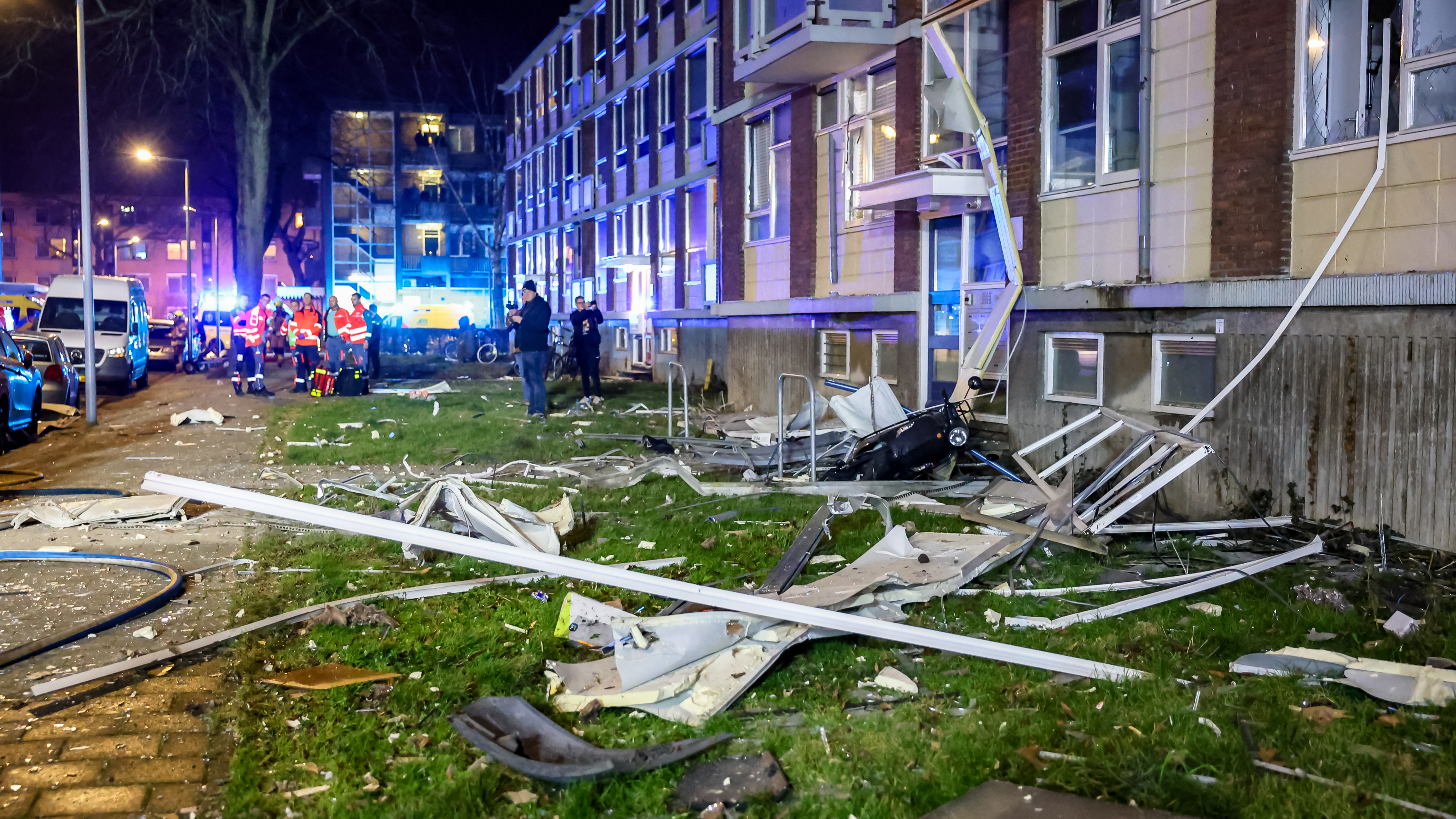 Brandweer: Drie Vermisten Na Explosie Appartementencomplex Rotterdam ...