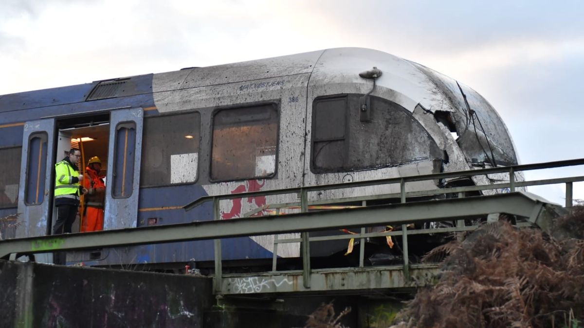 Treinen rijden weer na fataal spoorwegongeluk in Tienray