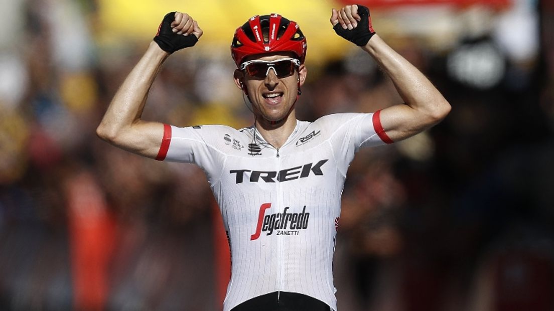 Bauke Mollema wint de vijftiende etappe in de Tour de France (Rechten: EPA/Guillaume Horcajuelo)