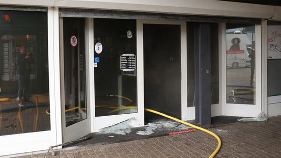 Restaurant in winkelcentrum door brand verwoest, ook schade aan kapperszaak Nieuws