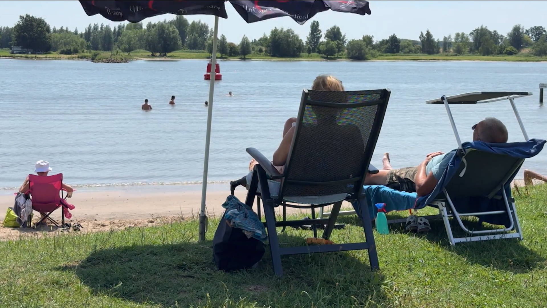 Gevaar van zwemmen in Nederrijn en Lek wordt onderschat