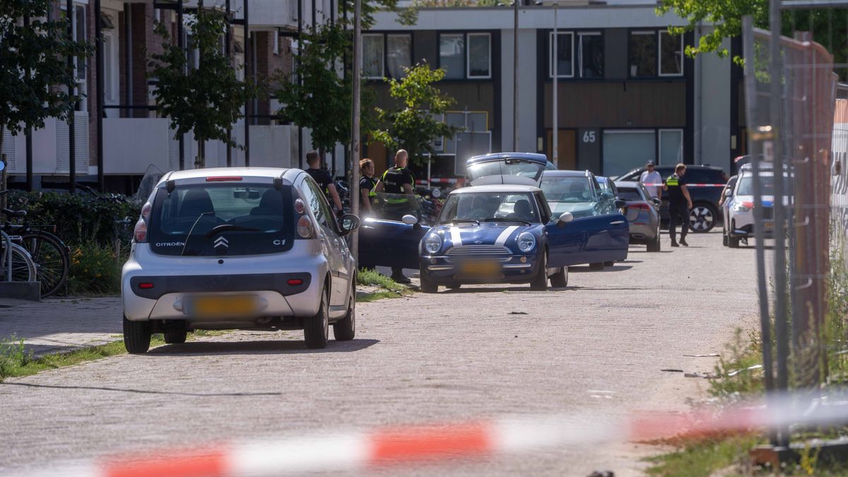 Politie houdt twee personen aan in Deventer na mogelijke vuurwapendreiging