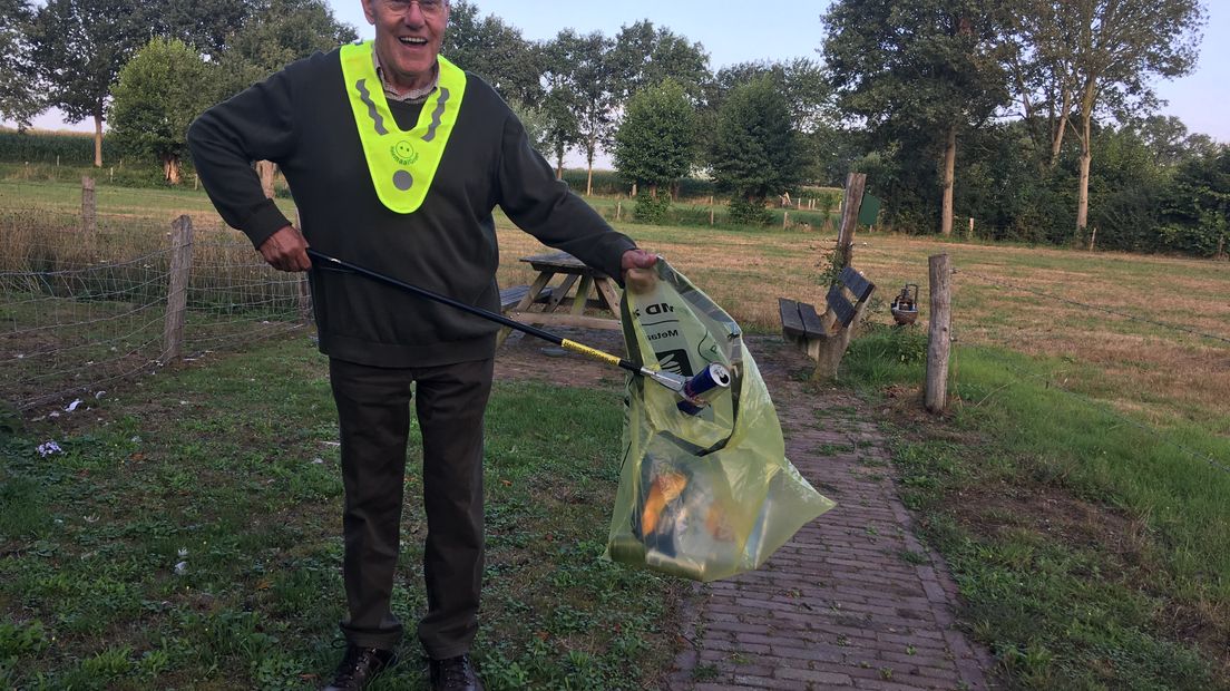 De gemeente Berkelland moet volgend jaar de schoonste gemeente van ons land zijn. Dat is het doel van de gepensioneerd dierenarts Jaap de Boer uit Geesteren, die daarvoor de app HelemaalGroen lanceerde.