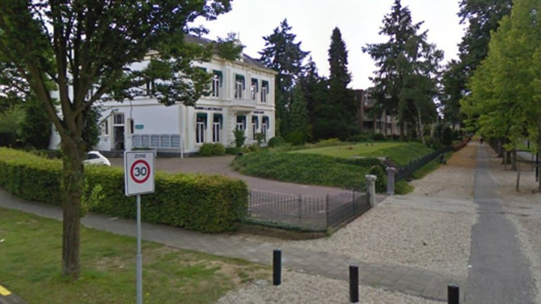 Het college van Apeldoorn geeft 40.000 euro subsidie voor het waterdicht maken van de bunker van Seyss-Inquart. Dit was in de Tweede Wereldoorlog de schuilplaats van Rijkscommissaris Seyss-Inquart.