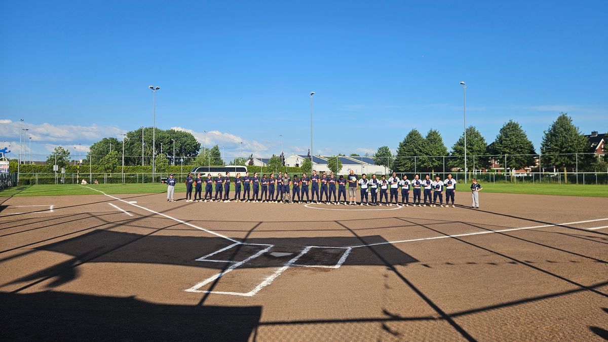 Blue Devils uit Meppel tevreden ondanks nederlaag Nederlandse softbaldames