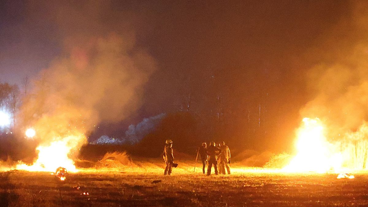 Brandweer in Kop van Overijssel rukt uit voor meerdere rietbranden