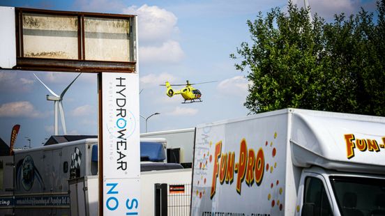 Raceongeluk met stockcar in Emmer-Compascuum