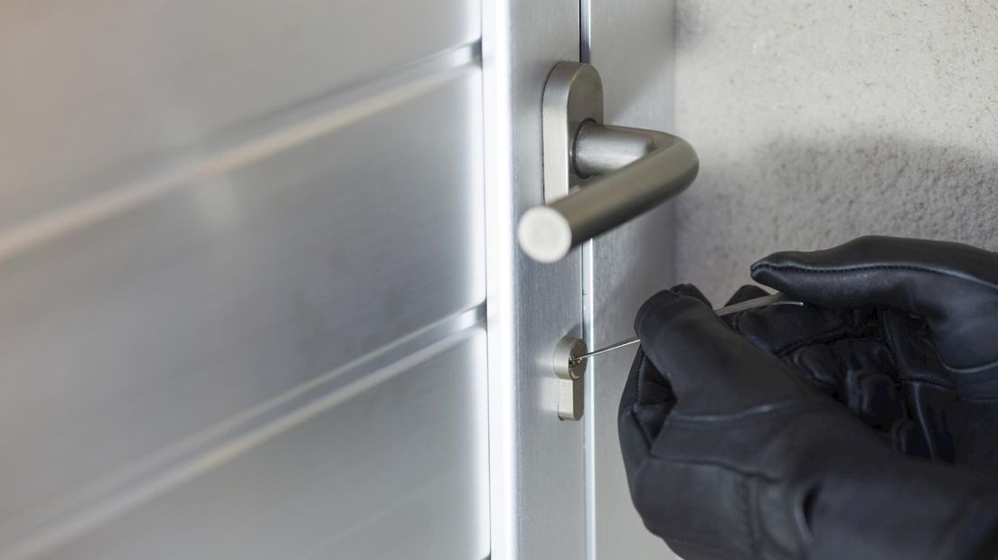 Inbreker op heterdaad betrapt in Steenwijk
