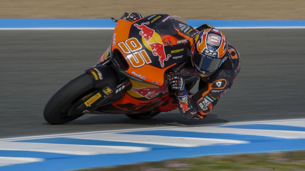 Staphorst loopt weer massaal uit om dorpsheld Collin Veijer aan het werk te zien tijdens TT Assen