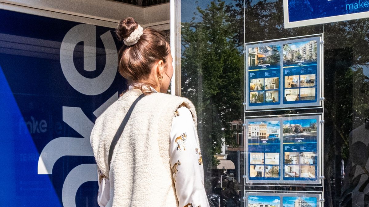 Woningzoekenden raken jarenlange plek op wachtlijst kwijt na 'foutje', kritiek op wijziging