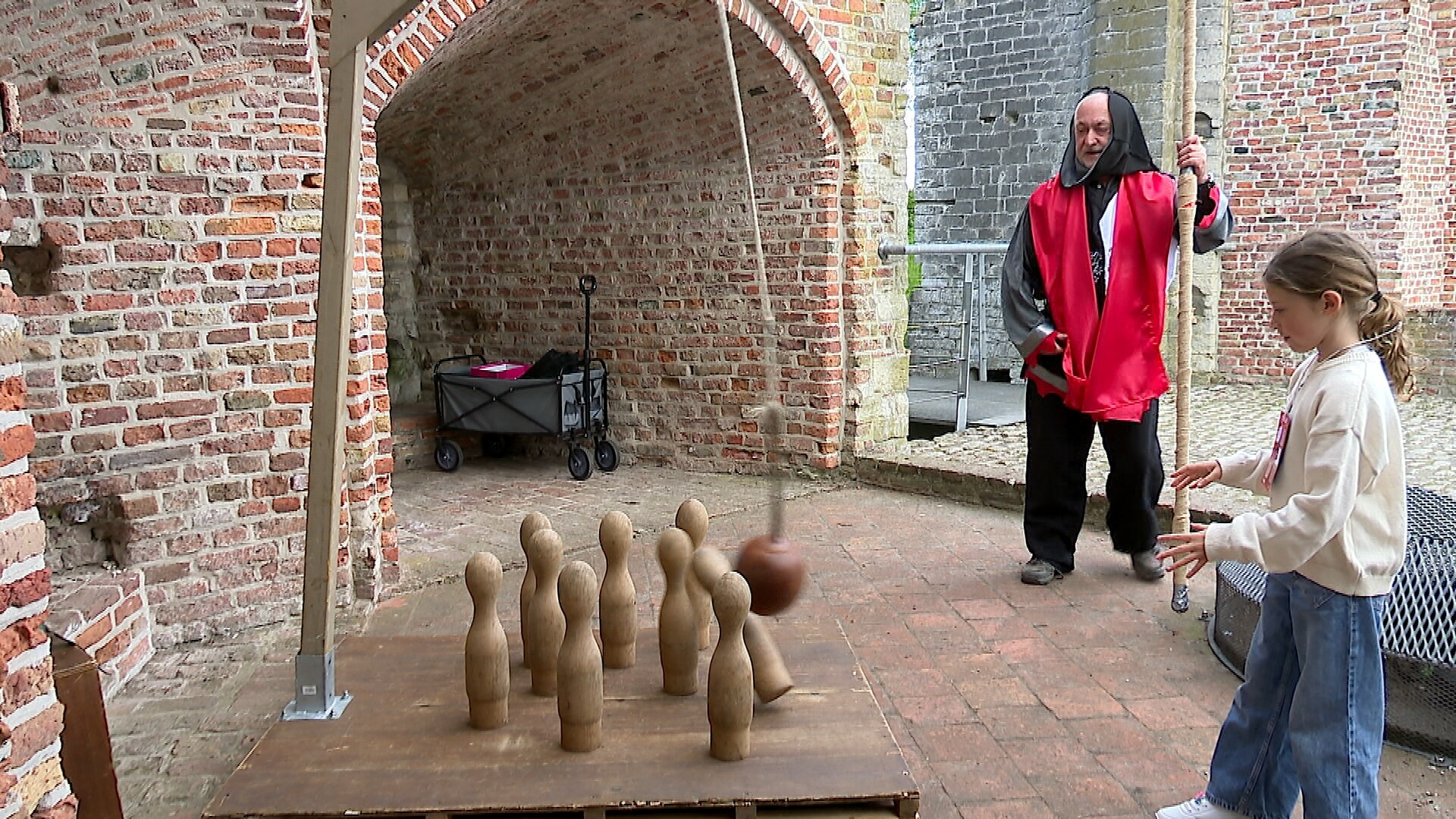 Spelen en leren: kindermiddag brengt vestingverleden Hulst tot leven