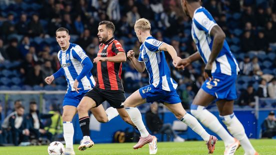 Eerste aanwinst Feyenoord gepresenteerd: 'Ik voel dat de club bij mij past'