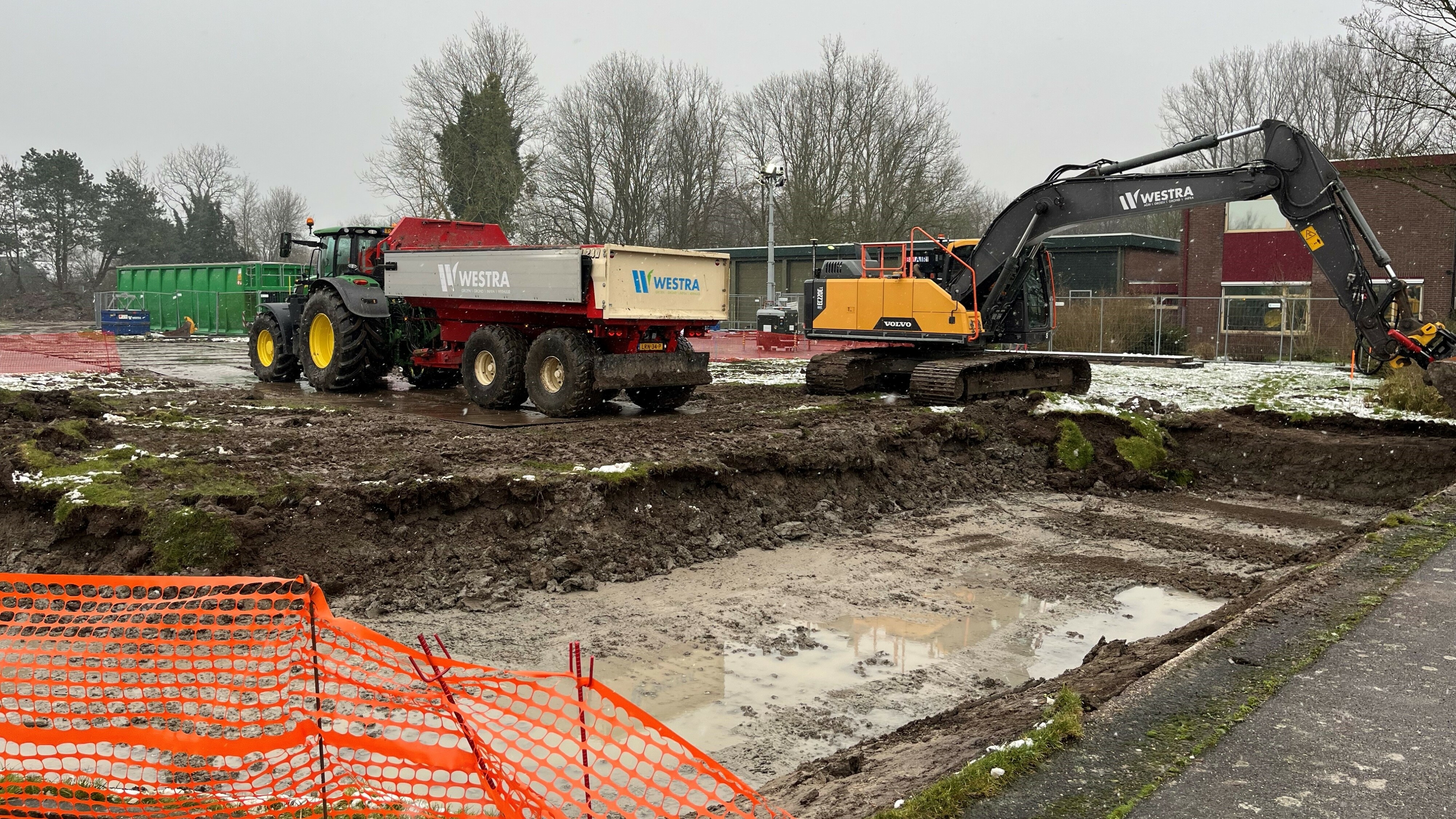 Het werk is hier maandag begonnen