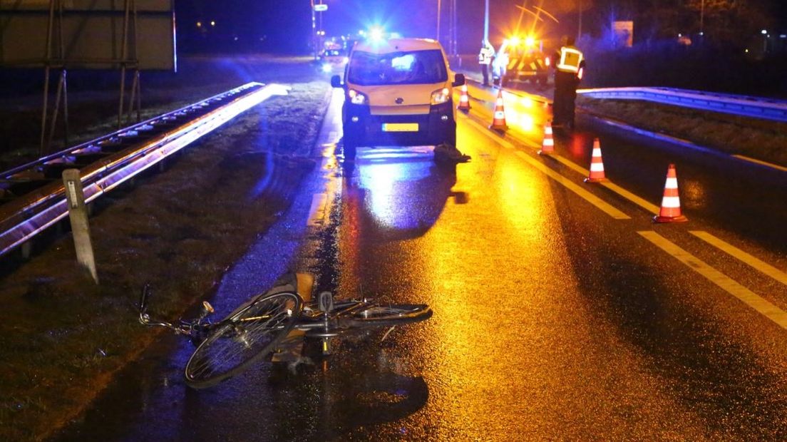 De N18 is maandagavond urenlang dicht geweest tussen de N319 naar Groenlo en de weg naar Beltrum. De oorzaak was een zwaar ongeval.