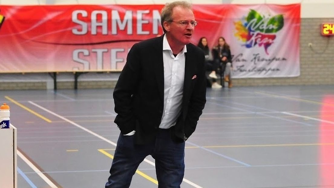 Trainer Arco Goedkoop van TOP uit Arnemuiden