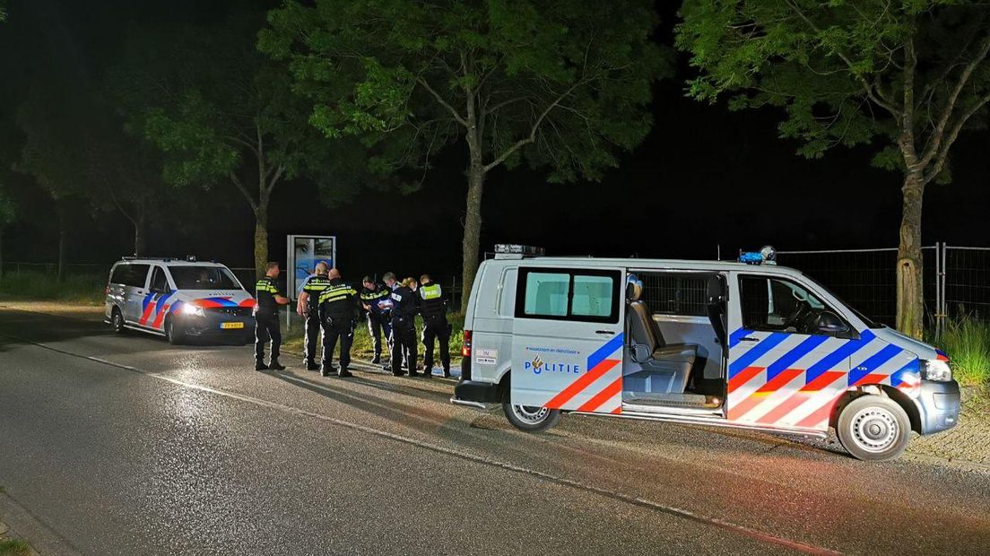 De politie doet onderzoek in Dinxperlo.