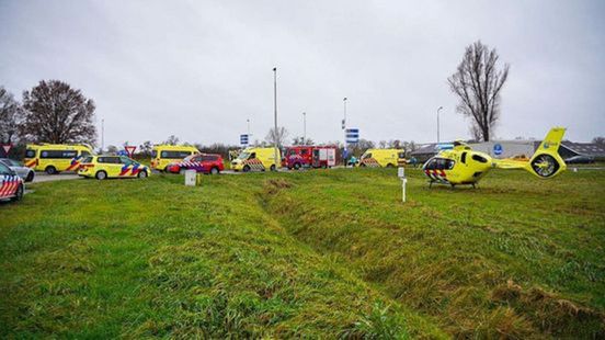 Man en vrouw omgekomen bij frontale botsing in Brummen. Man en vrouw omgekomen bij frontale botsing in Brummen.