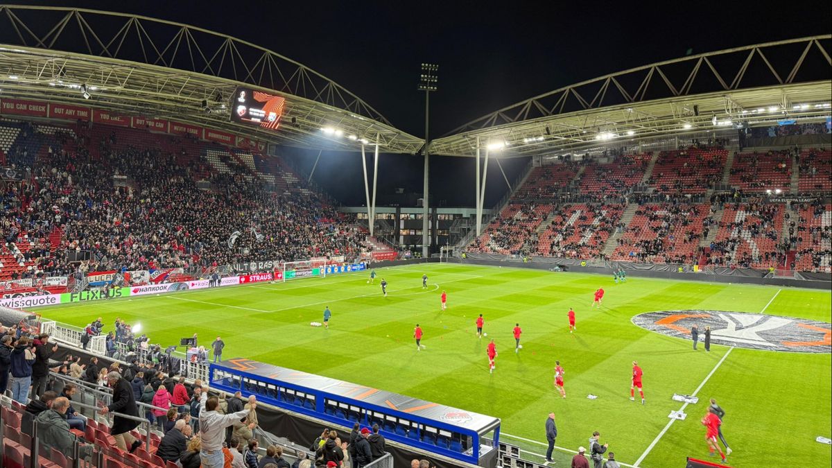 FC Utrecht krijgt bijval in zaak niet speelgerechtigde speler Olympique Lyon