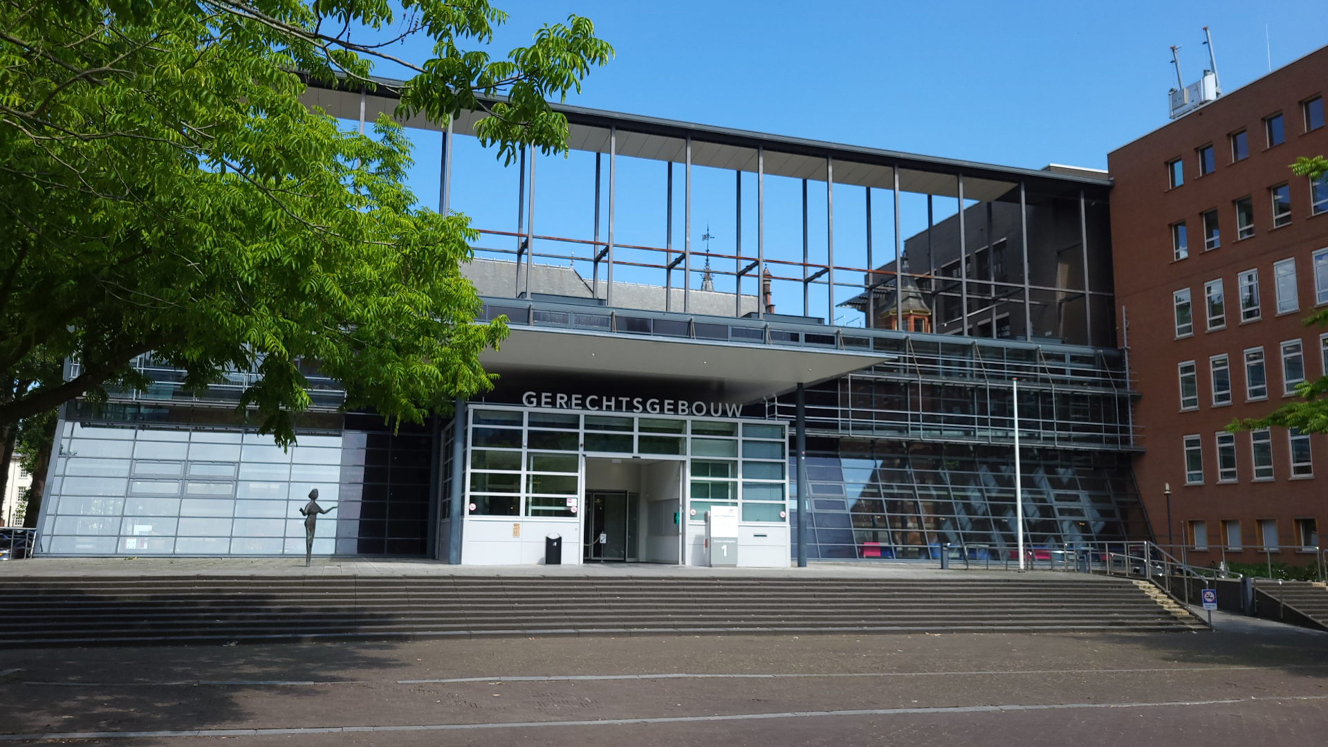 Mantelzorger zou tonnen van haar oom en tante hebben gestolen voor restaurant van ex-partner