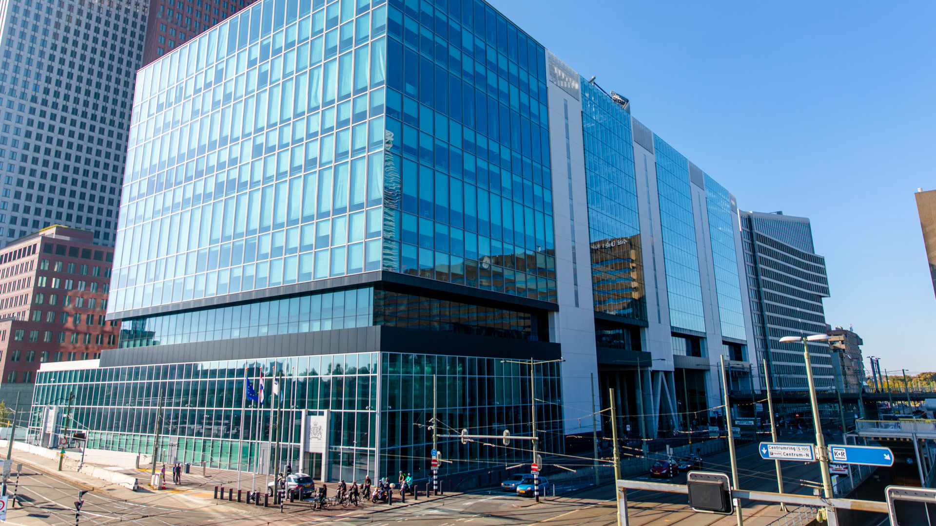 Na drie jaar kijkt ministerie Buitenlandse Zaken voorzichtig naar nieuw pand Omroep West