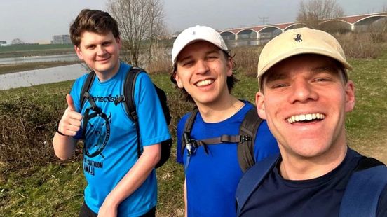 Wandelen voor oude mensen? Steeds meer jongeren denken daar anders over