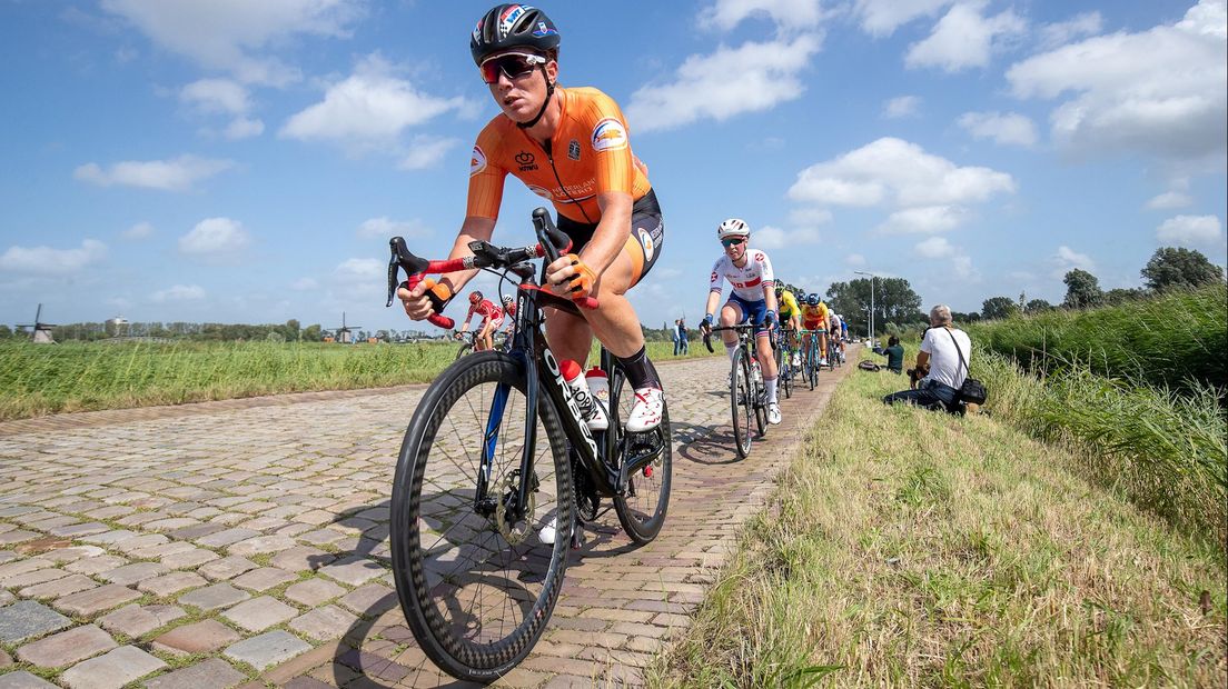 Kirsten Wild eindigt als zesde bij EK wegwielrennen in Alkmaar