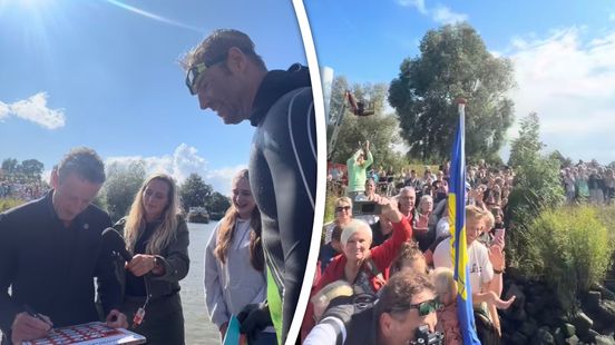 Maarten van der Weijden werd tijdens zijn zwemtocht feestelijk onthaald in onze regio