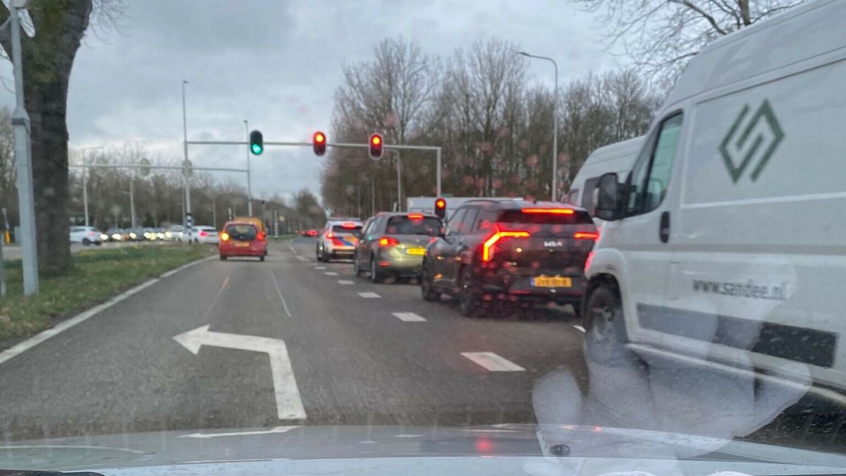 N57 lange tijd dicht vandaag: probleem inmiddels opgelost, nog wel druk op de weg