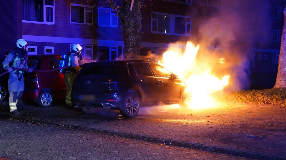 Opnieuw autobrand in Assen, vijfde incident deze week
