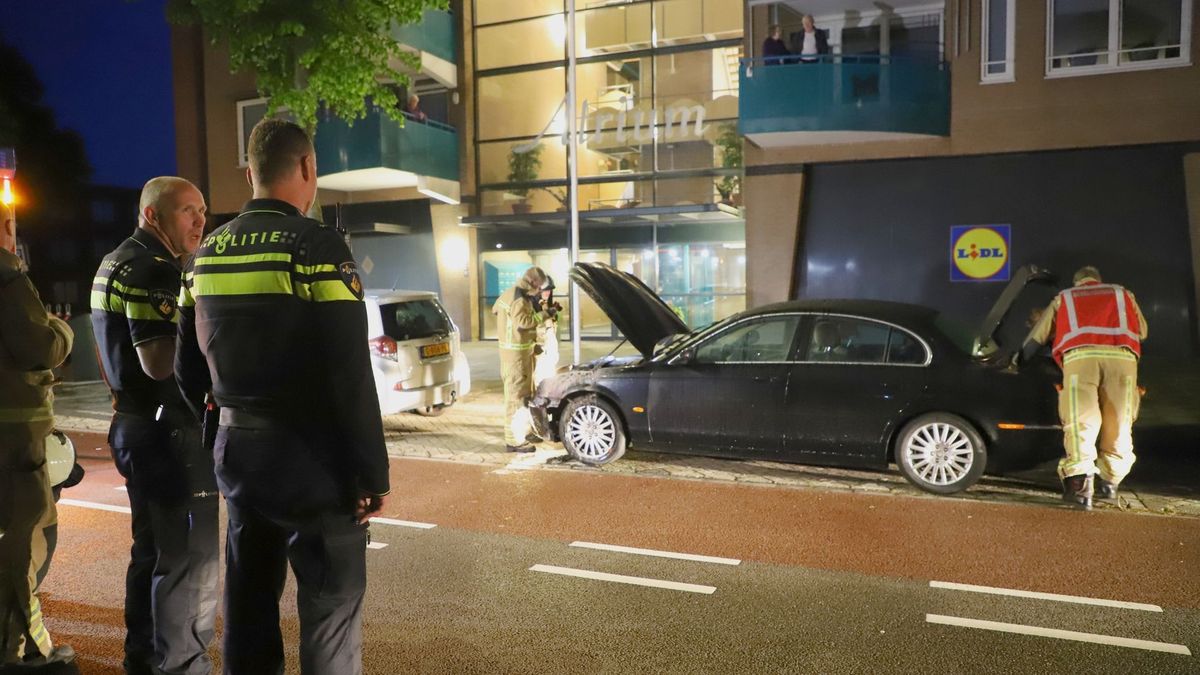 Derde autobrand in week tijd in Hoogeveen RTV Drenthe