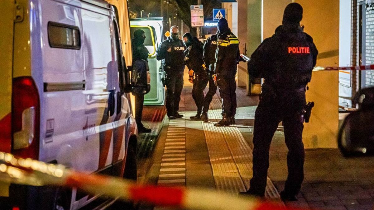 Illegaal gokhuis opgedoekt en 21 aanhoudingen: vergunningen ingetrokken